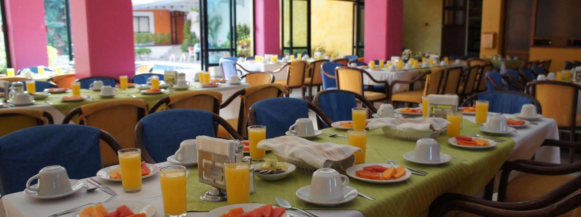 Hotel Oaxaca Dorado, Oaxaca Экстерьер фото